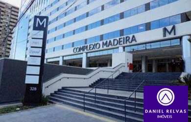 Imagem: O depósito possui 2 Vagas na garagem, 74m² de Área e está