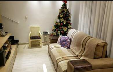 Imagem: A casa possui 2 Dormitórios, 3 Banheiros, 2 Vagas na garagem