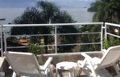 Imagem: A casa em condomínio possui 2 Dormitórios, 2 Banheiros, 100m²