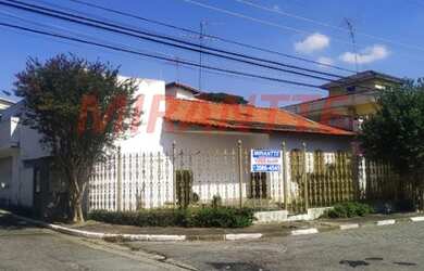 Imagem: A casa possui 3 Dormitórios, 4 Banheiros, 4 Vagas na garagem