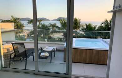 Imagem: A casa possui 5 Dormitórios, 5 Banheiros, 3 Vagas na garagem