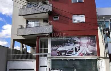 Imagem: O depósito possui 2 Vagas na garagem, 240m² de Área e está