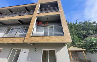 Imagem: O apartamento possui 3 Dormitórios, 1 Banheiro, 1 Vaga na garagem