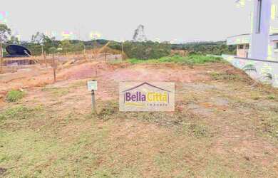 Imagem: O terreno possui 324m² de Área e está localizado em Cézar