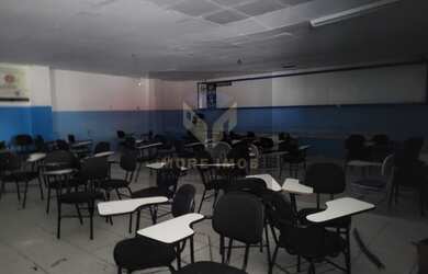 Imagem 16: Casa esquina para aluguel e venda tem 750 metros quadrados ao lado Estação...