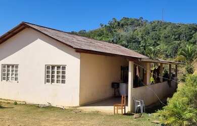 Imagem: A fazenda e está localizado em Domingos Martins, ES à venda