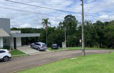 Imagem 9: Vendo Terreno no Condomínio Golden Village na Primeira Linha - Criciúma...