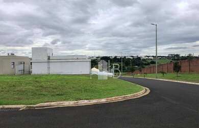 Imagem 2: Terreno à venda, 689 m² por R$ 1.150.000,00 - Jardins Gênova - Uberlândia/MG