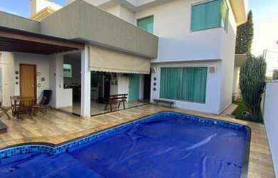 Imagem: A casa em condomínio possui 3 Dormitórios, 5 Banheiros, 3