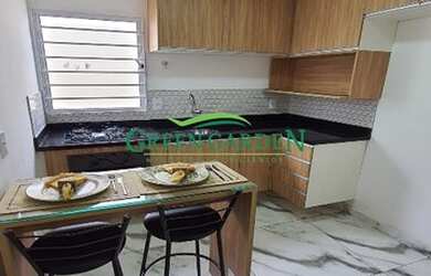 Imagem: A casa possui 2 Dormitórios, 1 Banheiro, 1 Vaga na garagem