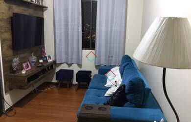 Imagem: O apartamento possui 2 Dormitórios, 1 Banheiro, 1 Vaga na garagem