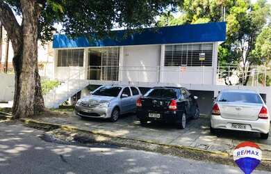 Imagem: O depósito possui 5 Vagas na garagem, 156m² de Área e está