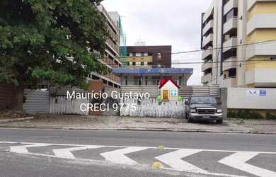 Imagem: A casa possui 5 Dormitórios, 5 Banheiros, 750m² de Área e