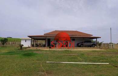 Imagem: A fazenda possui 400m² de Área e está localizado em Cajuru