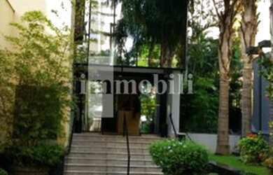 Imagem: O depósito possui 2 Vagas na garagem, 45m² de Área e está