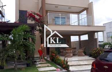 Imagem: A casa em condomínio possui 3 Dormitórios, 3 Banheiros, 2