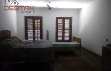 Imagem 14: Residencial - Guacuri. Piscina, Varanda, Guarda roupaeLareira