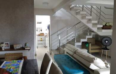 Imagem: A casa em condomínio possui 3 Dormitórios, 3 Banheiros, 2