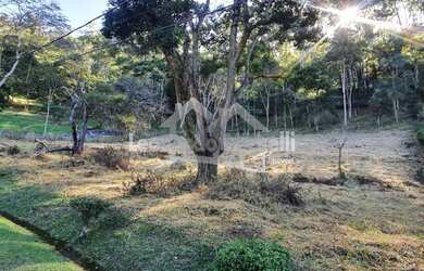 Imagem: O terreno possui 3600m² de Área e está localizado em Pedro