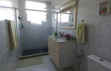 Imagem 6: Oportunidade para investidor ou família, ampla. 3 Casas mais 2 lojas