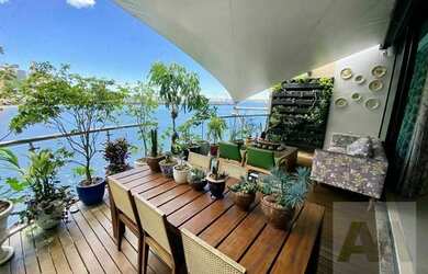 Imagem: O apartamento possui 3 Dormitórios, 2 Banheiros, 2 Vagas na