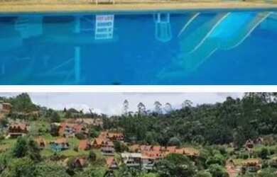 Imagem: O apartamento possui 2 Dormitórios, 1 Banheiro, 2 Vagas na