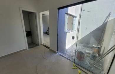 Imagem 8: Sobrado na quadra do mar Balneário Santa Terezinha