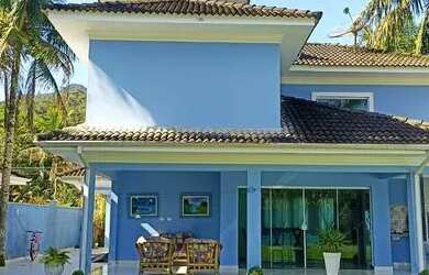 Imagem: O quarto está localizado em Ubatuba, SP para alugar por R$5.000