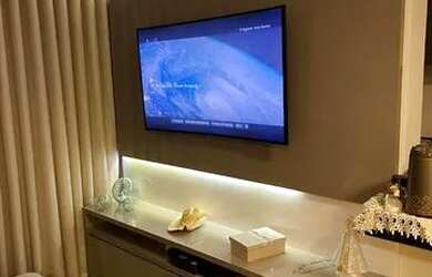 Imagem: O apartamento possui 3 Dormitórios, 2 Banheiros, 2 Vagas na