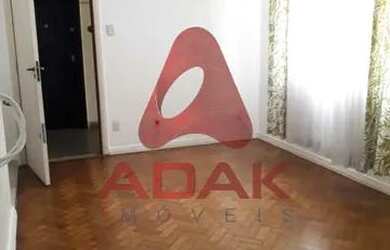 Imagem: O apartamento possui 1 Dormitório, 1 Banheiro, 50m² de Área