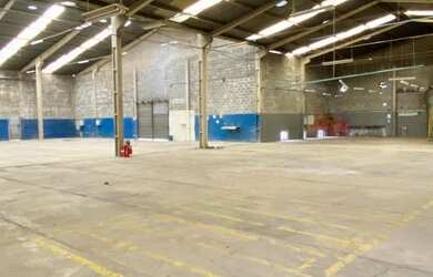 Imagem 1: Galpão/Depósito/Armazém para venda possui 3500 metros quadrados