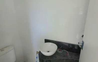 Imagem 9: Sobrado na quadra do mar Balneário Santa Terezinha