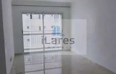 Imagem: O apartamento possui 3 Dormitórios, 1 Banheiro, 2 Vagas na