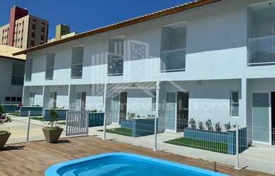 Imagem: A casa possui 2 Dormitórios, 1 Banheiro, 1 Vaga na garagem