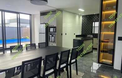 Imagem: A casa em condomínio possui 3 Dormitórios, 4 Banheiros, 4