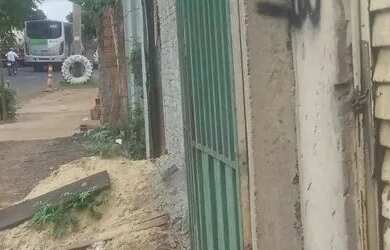 Imagem 3: Vende casa esta casa. 1 Banheiroe1 Dormitório