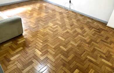 Imagem 2: Apartamento sala dois quartos com dependência no coração da Praça Saens Pena