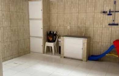 Imagem: A casa possui 2 Dormitórios, 1 Banheiro, 1 Vaga na garagem