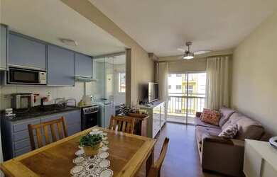 Imagem: O apartamento possui 2 Dormitórios, 1 Banheiro, 1 Vaga na garagem