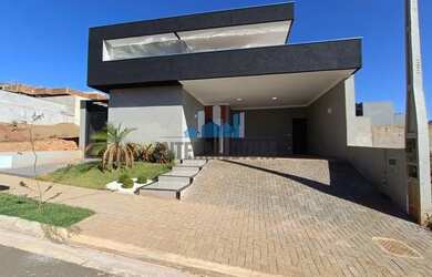 Imagem: A casa em condomínio possui 3 Dormitórios, 4 Banheiros, 2