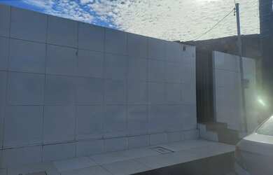 Imagem: A casa possui 4 Dormitórios, 1 Banheiro, 68m² de Área e