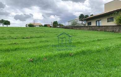 Imagem: O terreno possui 1008m² de Área e está localizado em Monte