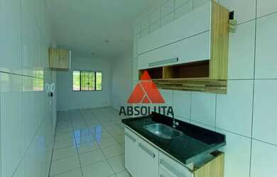 Imagem: O apartamento possui 2 Dormitórios, 1 Banheiro, 1 Vaga na garagem