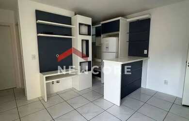 Imagem: O apartamento possui 2 Dormitórios, 1 Banheiro, 1 Vaga na garagem