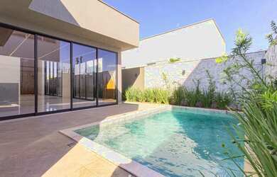 Imagem: A casa em condomínio possui 4 Dormitórios, 5 Banheiros, 2