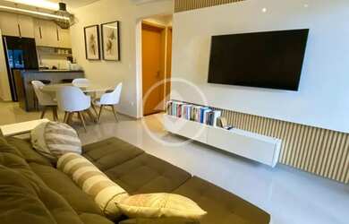 Imagem: O apartamento possui 2 Dormitórios, 2 Banheiros, 2 Vagas na