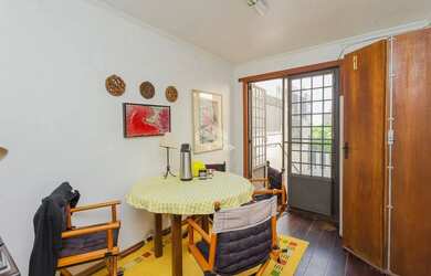 Imagem 7: Casa de 5 dormitórios no Bairro Menino Deus próxima a Orla do Guaíba