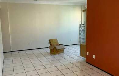 Imagem: O apartamento possui 4 Dormitórios, 4 Banheiros, 2 Vagas na