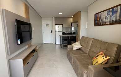 Imagem: O apartamento possui 1 Dormitório, 1 Banheiro, 1 Vaga na garagem