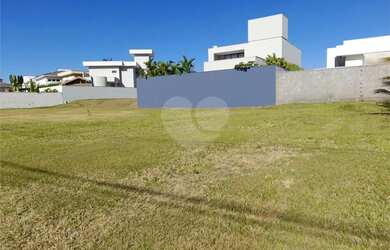 Imagem: O terreno possui 405m² de Área e está localizado em Parque